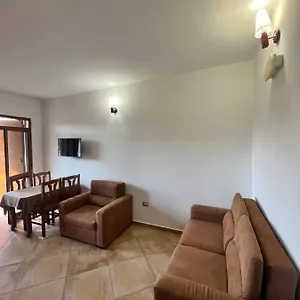 Apartment Kamberi & 2, Velipojë